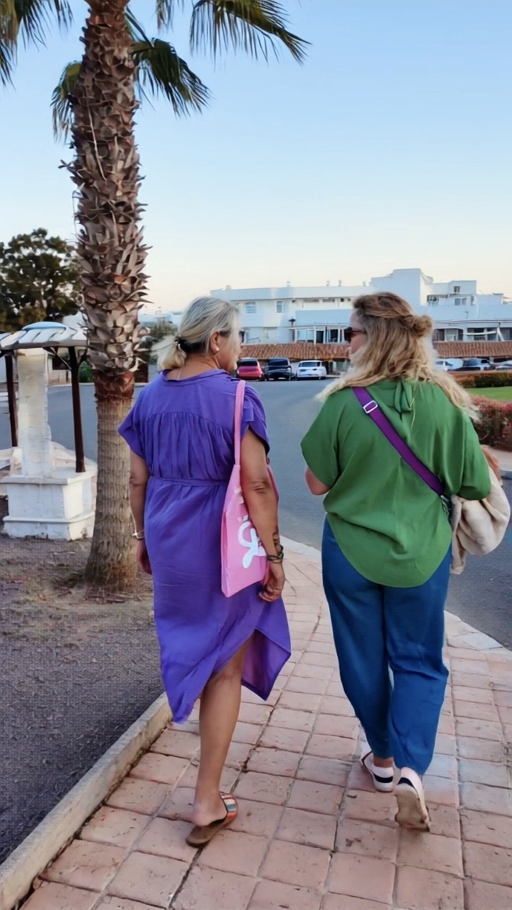 Samen wandelen tijdens de retraite